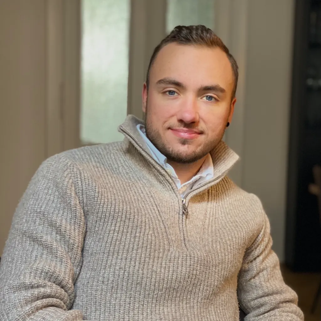 Daniel Korenzhan, BA pth.