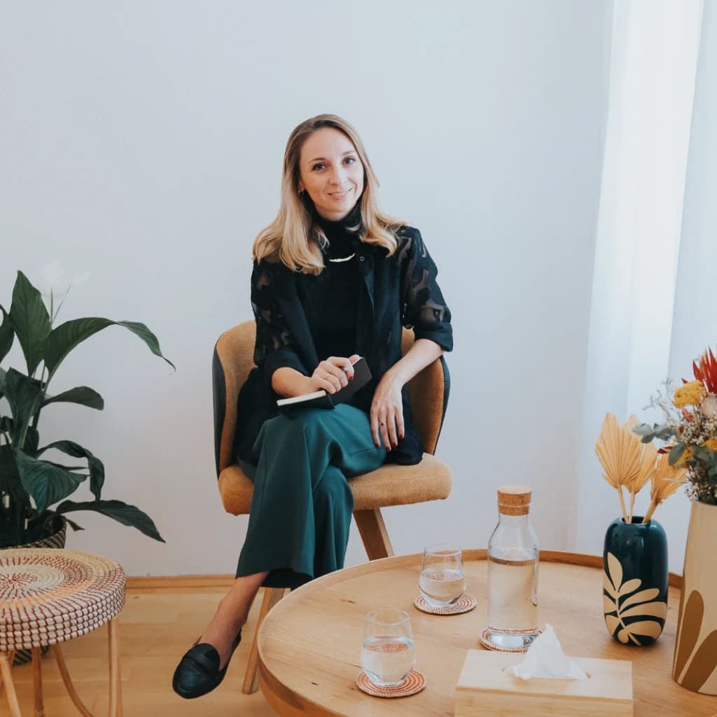 Mag. Katharina Colombo