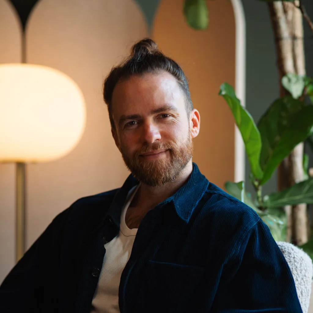 Nicolas Jacobs, BA pth.