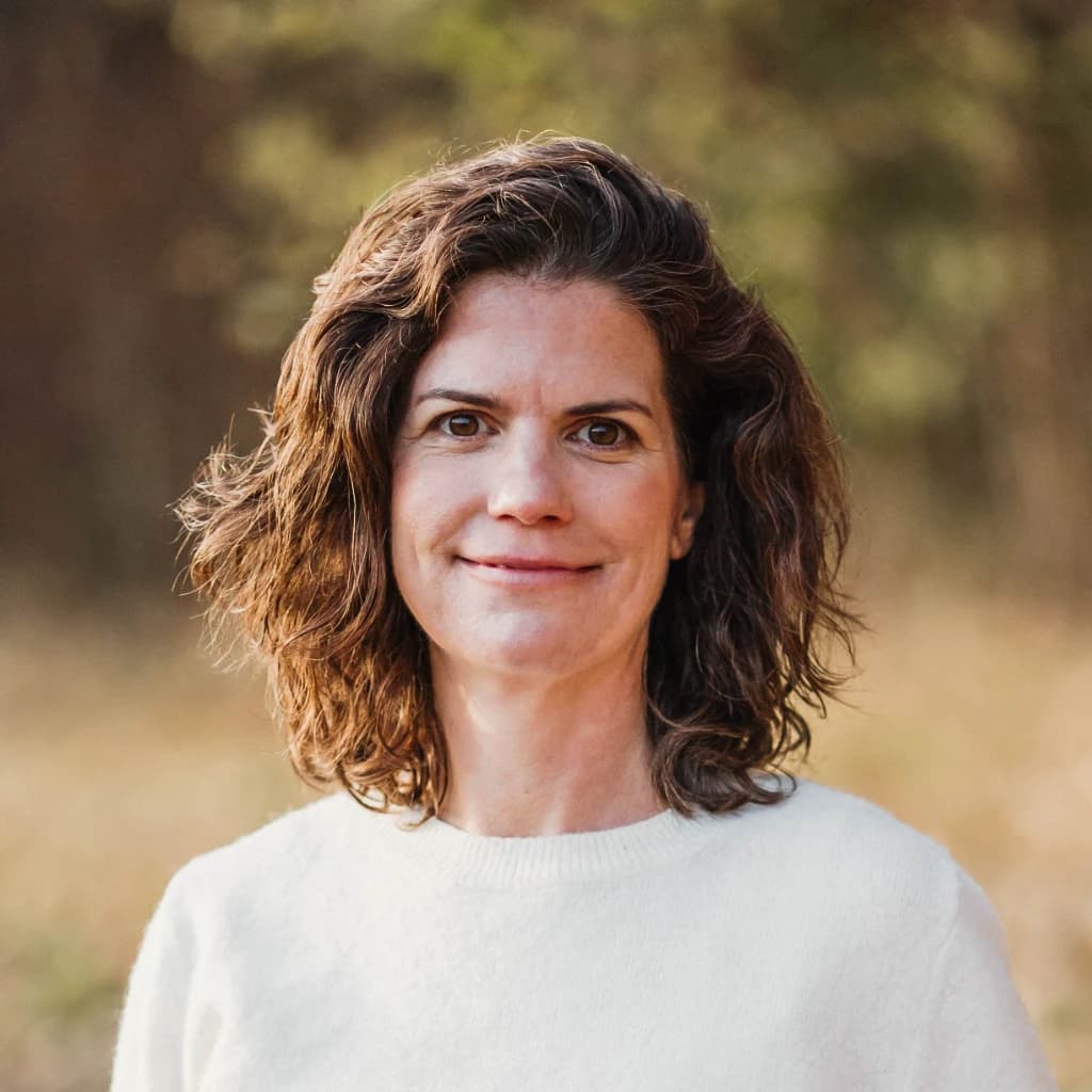 Mag.a Mag. Karina Schaubensteiner